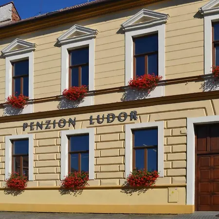 Ludor Guest house