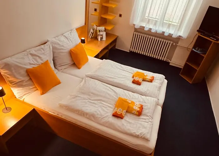 Ludor 3* Straznice